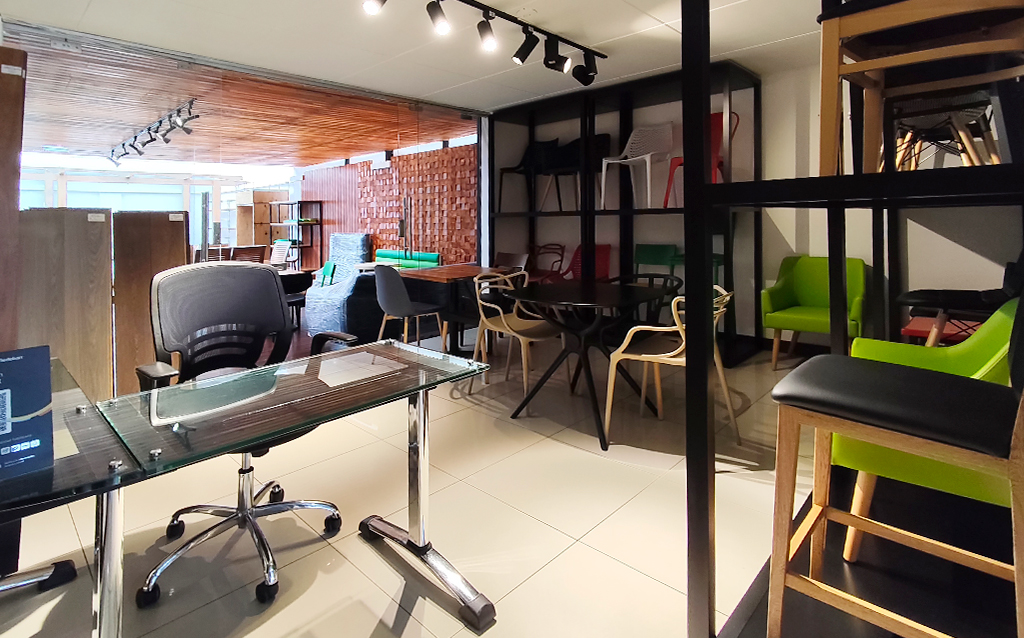 COMERCIAL (CASA PARA COMERCIO) · Arriendo · Pasadena Suba BOGOTA