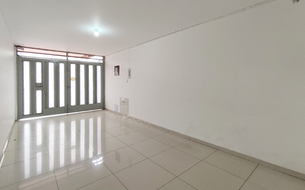 COMERCIAL (CASA PARA COMERCIO) · Arriendo · Pasadena Suba BOGOTA