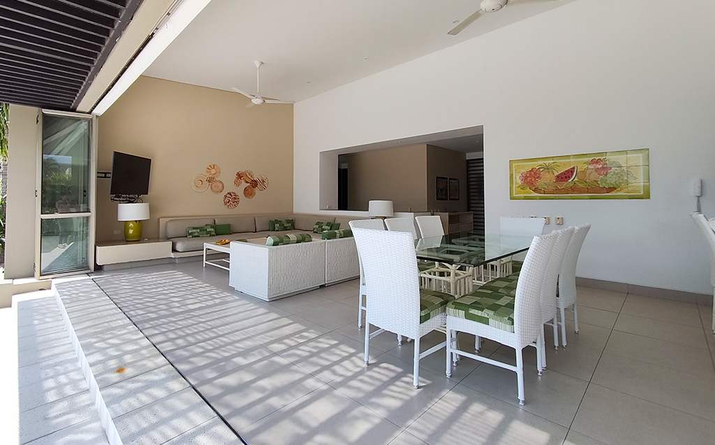 Casa Campestre en Condominio Campestre La Gran Reserva- Anapoima — Elite Inmobiliaria