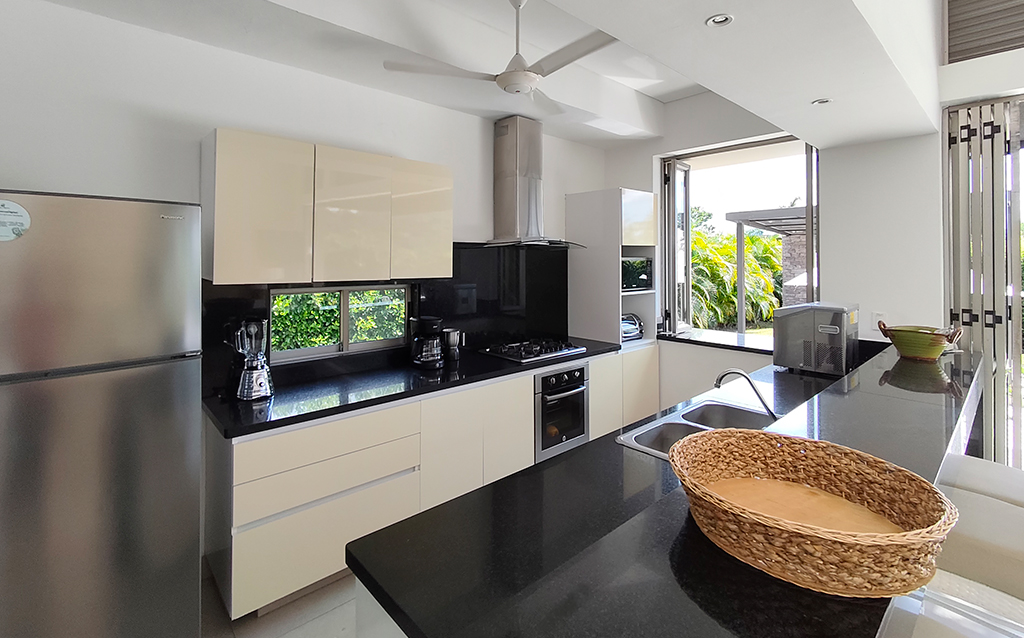 Casa Campestre en Condominio Campestre La Gran Reserva- Anapoima — Elite Inmobiliaria