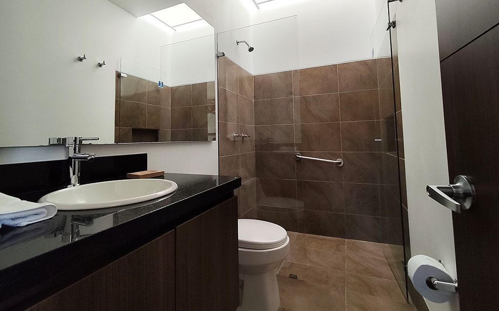 Casa Campestre en Condominio Campestre La Gran Reserva- Anapoima — Elite Inmobiliaria