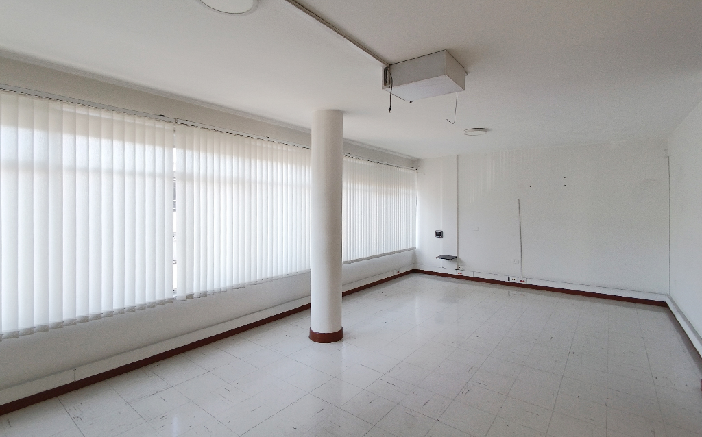 Edificio en Quinta Camacho — Elite Inmobiliaria