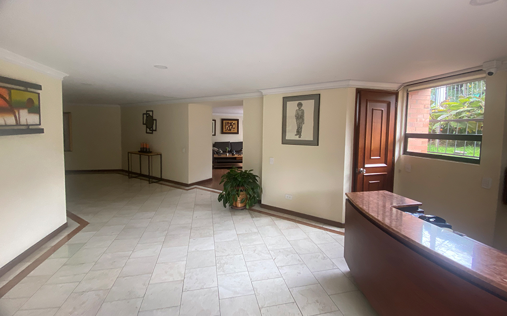 Apartamento en Santa Ana Occidental — Elite Inmobiliaria