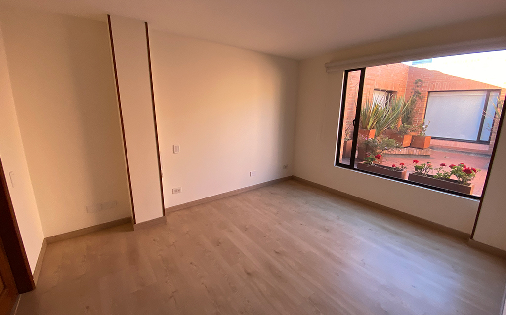 Apartamento en Santa Ana Occidental — Elite Inmobiliaria
