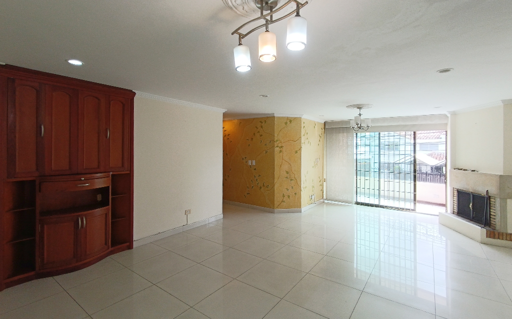 APARTAMENTO · Venta · Pontevedra Suba BOGOTA