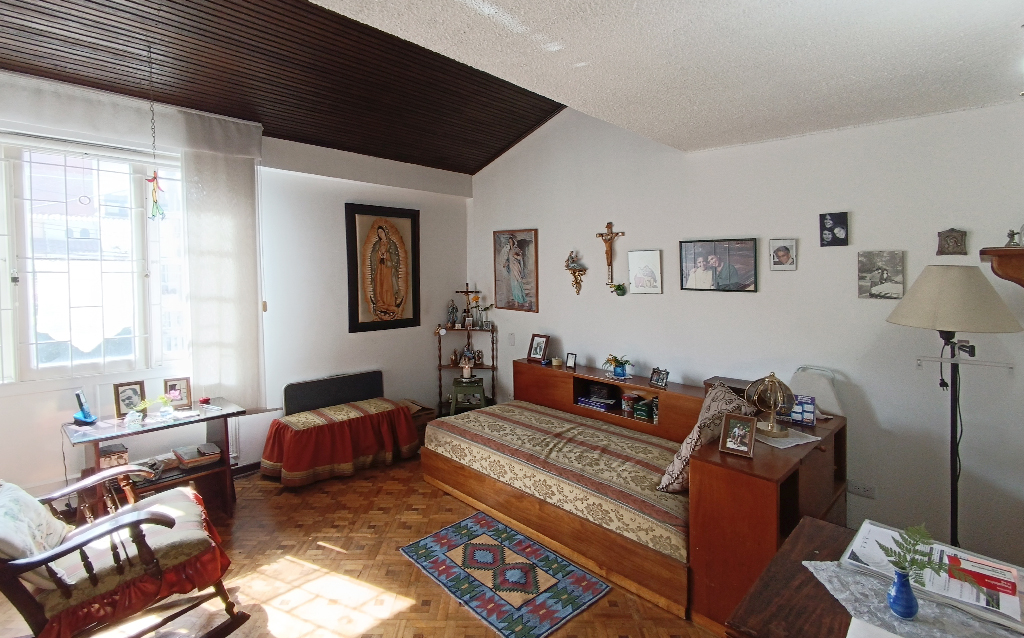 Casa en Santa Paula — Elite Inmobiliaria