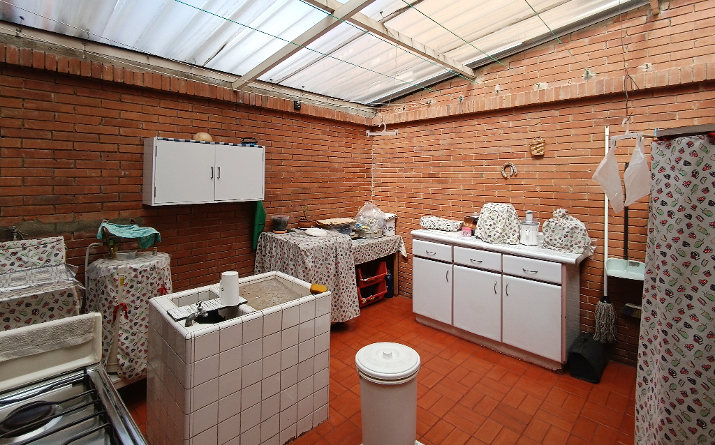 Casa en Santa Paula — Elite Inmobiliaria