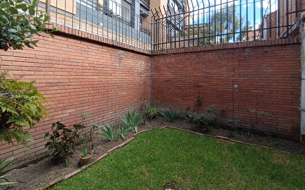 Casa en Santa Paula — Elite Inmobiliaria