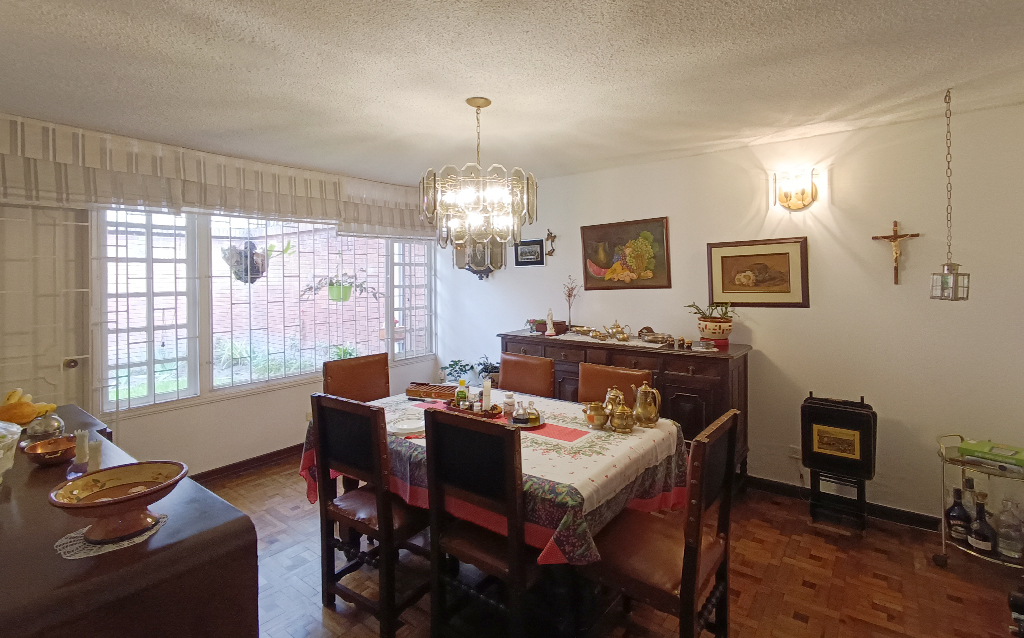 CASA · Venta · Santa Paula Usaquén BOGOTA
