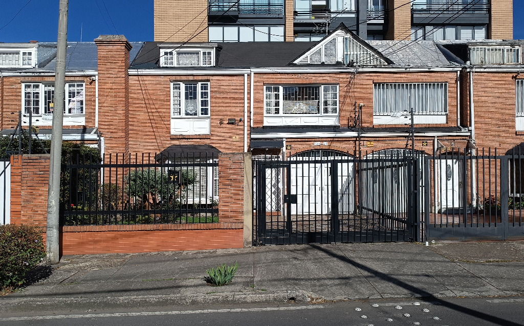 Casa en Rincón Del Chicó — Elite Inmobiliaria