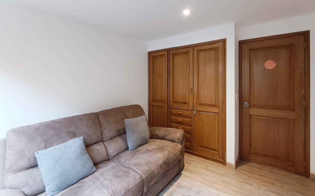 Apartamento en Santa Bárbara Occidental — Elite Inmobiliaria